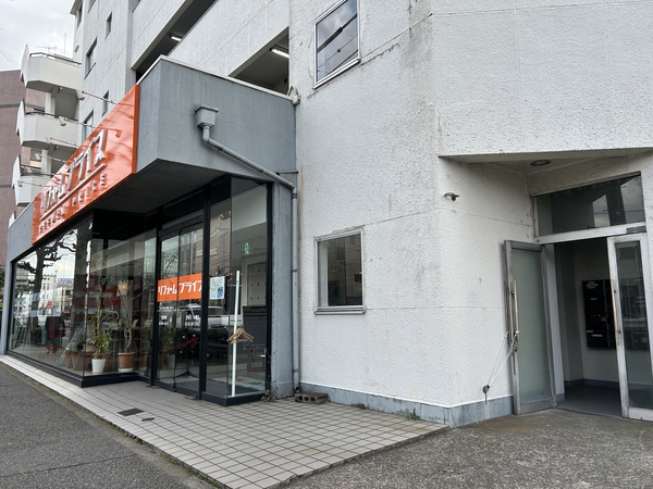 【モブラーノモトビル】エントランス 【モブラーノモトビル】エントランス