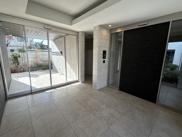 プライムマウンティン岩倉駅前