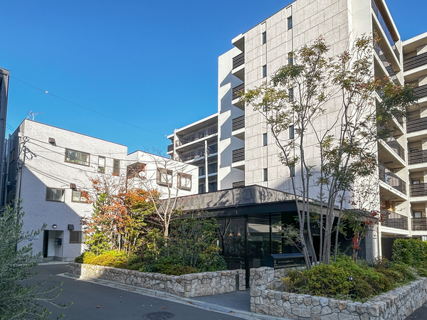 【ザ・パークハウス武蔵新城フロント】外観