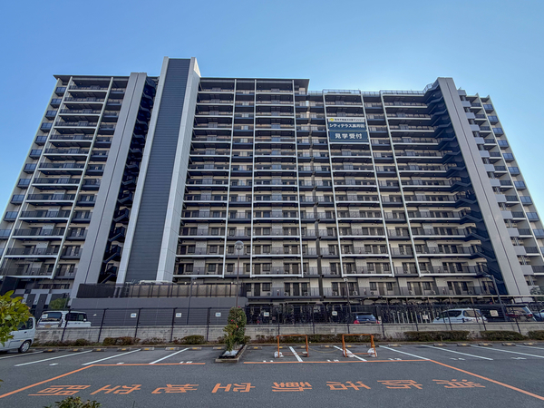 【シティテラス高井田】外観