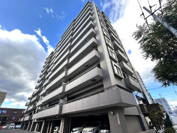 【クリーンリバーフィネス北円山】外観