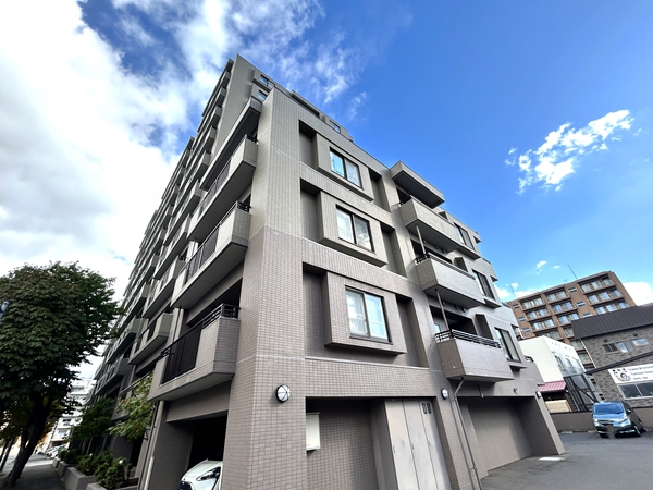 【クリーンリバーフィネス北円山】外観