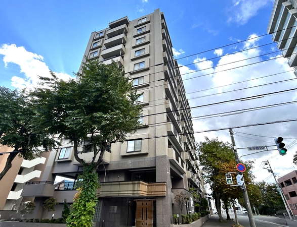 【クリーンリバーフィネス北円山】外観