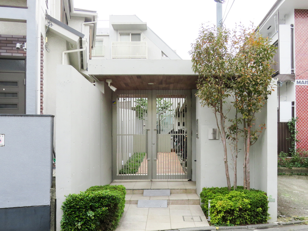 【オクト】エントランス