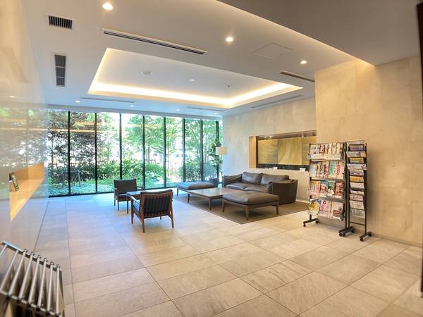 【ザガーデンズ勾当台通タワーレジデンス】ロビー