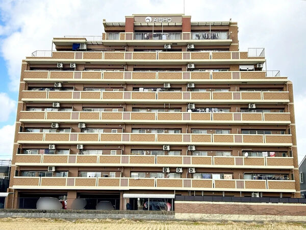 【シャトレ愛松甚目寺】外観 【シャトレ愛松甚目寺】外観