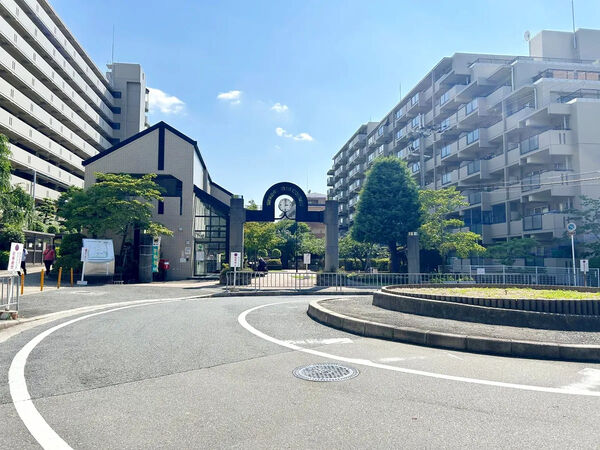 【サンロイヤル箕面コスモ】外観 【サンロイヤル箕面コスモ】外観