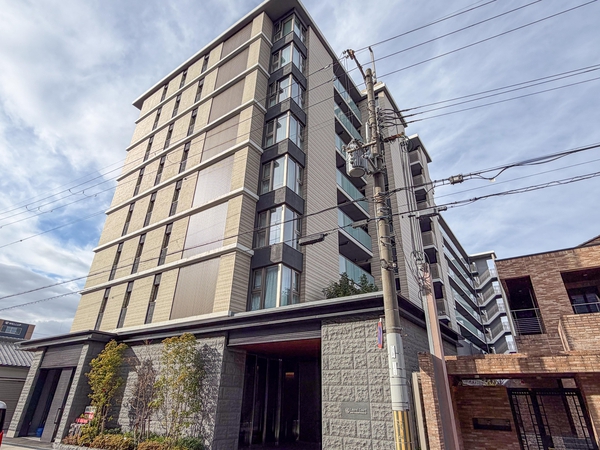 【ローレルコート奈良三条宮前町】外観