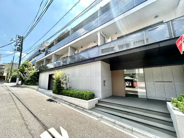 【ピアース中野坂上パークフロント】外観