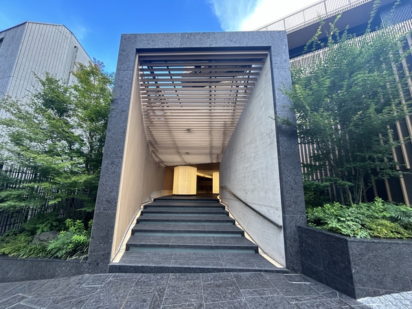 【ザ・パークハウスグラン神山町】エントランス 【ザ・パークハウスグラン神山町】エントランス