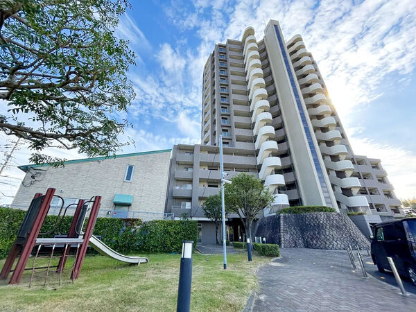 【サンマンションアトレ大府】外観