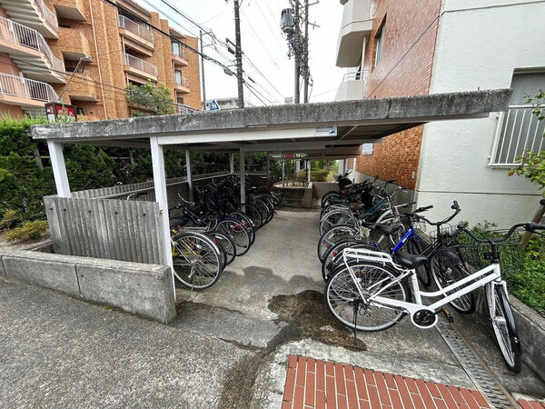 【コープ野村八事】駐輪場 【コープ野村八事】駐輪場