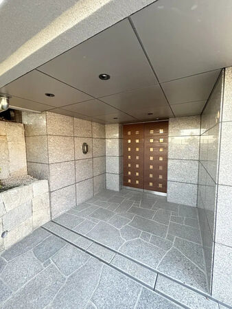 【グランドメゾン御幸山弐番館】エントランス 【グランドメゾン御幸山弐番館】エントランス