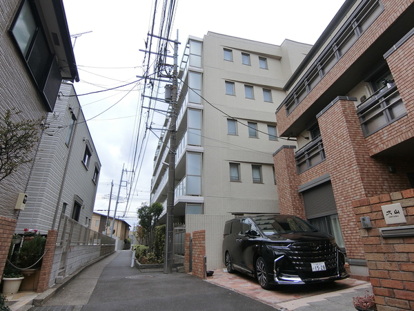 【クリオ等々力緑地】外観