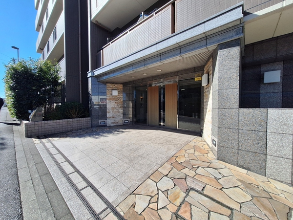 【日神パレステージ湘南茅ヶ崎】エントランス
