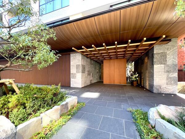 【パークコート千代田一番町】エントランス1