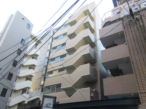 【マドレーヌ三鷹】外観