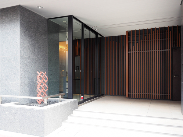 【ザ・パークハウス上前津フロント】エントランス 【ザ・パークハウス上前津フロント】エントランス