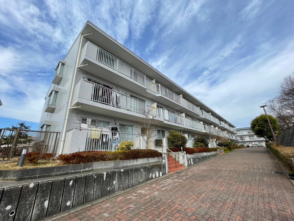 【ニューシティ東戸塚緑の街1号棟】外観