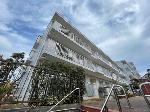 【ニューシティ東戸塚緑の街1号棟】外観