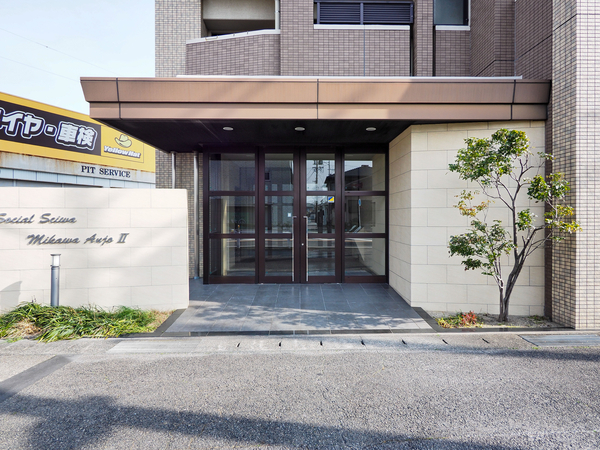 【ソシアルセイワ三河安城2】エントランス 【ソシアルセイワ三河安城2】エントランス