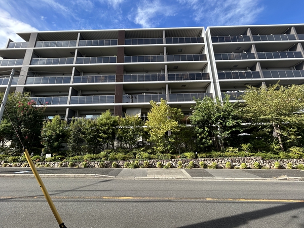 グランドメゾン汐路