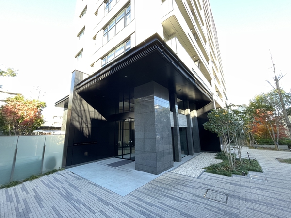 【プラウド浦和東仲町ガーデン】エントランス 【プラウド浦和東仲町ガーデン】エントランス