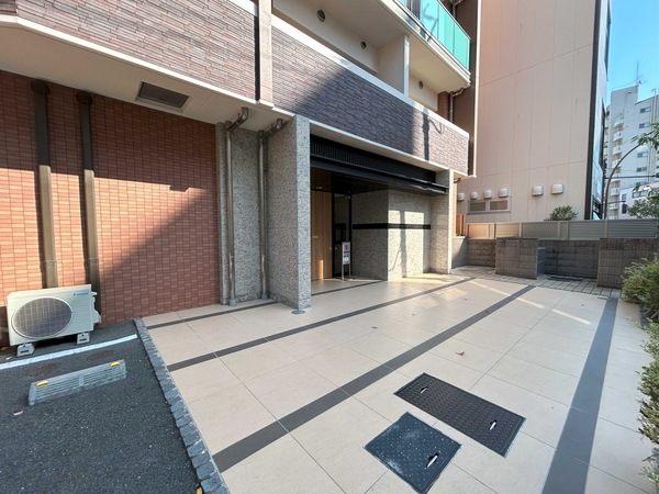 【エクセレントシティ聖蹟桜ヶ丘】エントランス 【エクセレントシティ聖蹟桜ヶ丘】エントランス