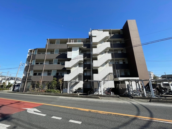 【パテラ新所沢】外観