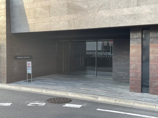 【コンフォルシア大宮北】エントランス