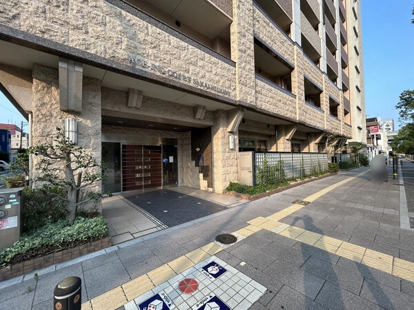 【エイジングコート堺東】エントランス