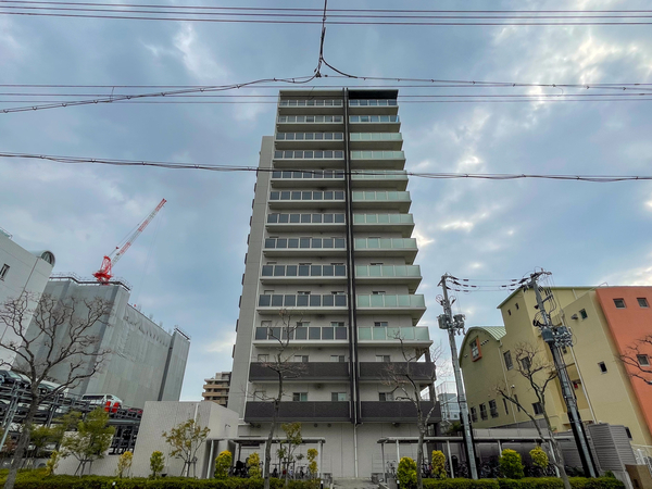 【プレサンスロジェ神戸ポートアイランド】外観