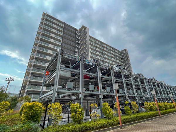 【プレサンスロジェ神戸ポートアイランド】外観