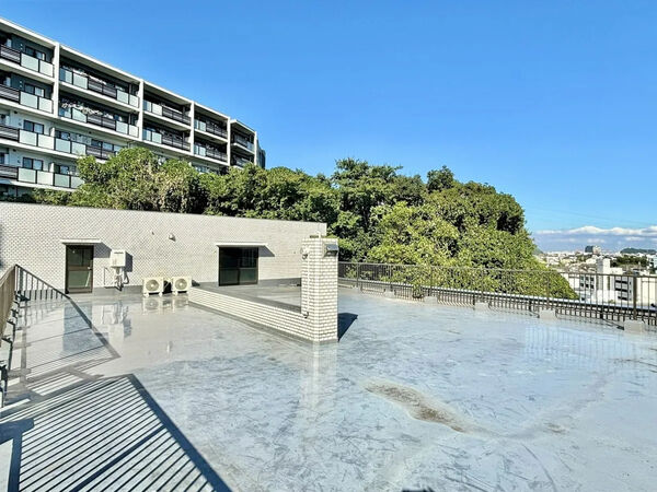 【グローリア初穂湘南六浦】外観2