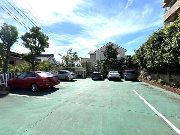 【三旺マンション城山】共用部分(駐車場) 【三旺マンション城山】共用部分(駐車場)