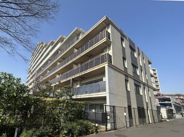 【プレミスト東林間さくら通り】外観