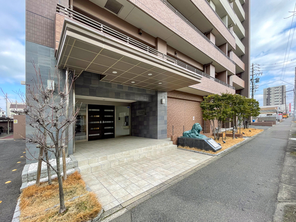 【ライオンズ一宮ブライトマークス】エントランス 【ライオンズ一宮ブライトマークス】エントランス