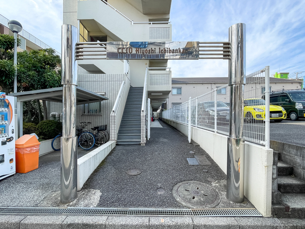 【クリオ日吉壱番館】エントランス