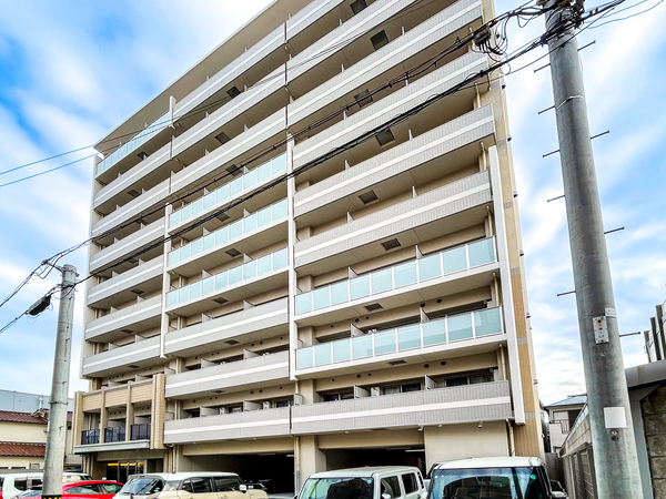 【フォーリアライズ北三国ヶ丘】外観