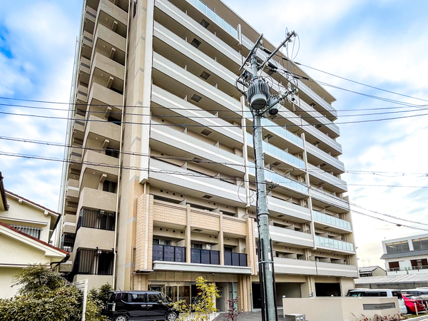 【フォーリアライズ北三国ヶ丘】外観