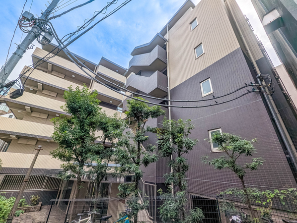 【レナトゥス四谷】外観