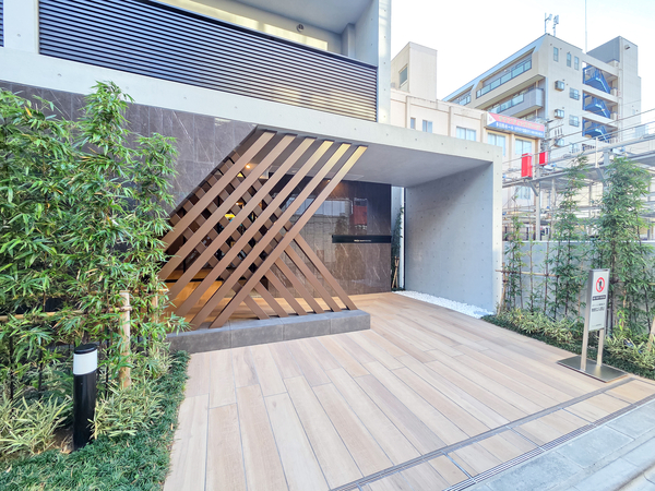 【プレシス上福岡】エントランス