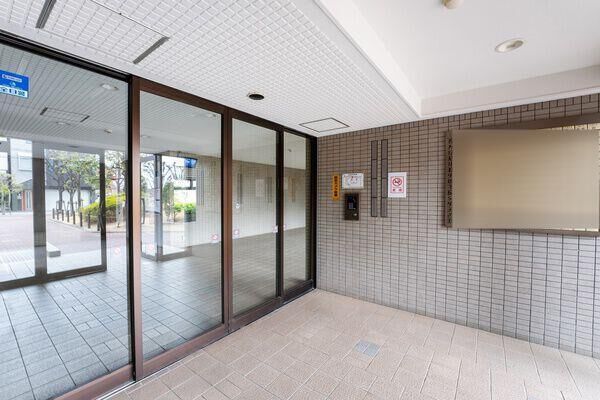 【ファミールパーク鶴見】エントランス