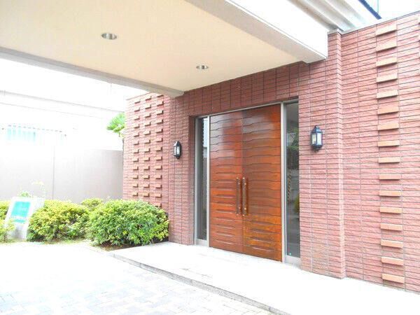 【ネオグランデ広瀬川】エントランス