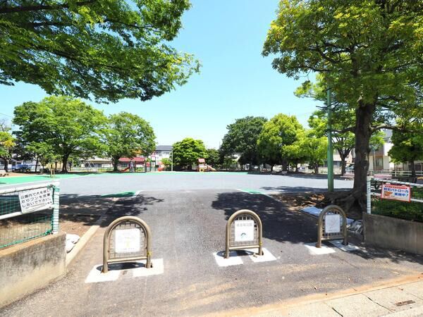 精進場公園　約600m