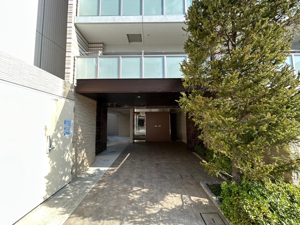 【セルアージュ金沢八景プラージュ】エントランス