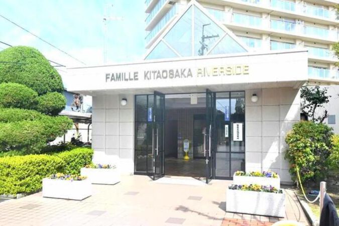 【ファミール北大阪リバーサイド】A棟 エントラン2 【ファミール北大阪リバーサイド】A棟 エントラン2