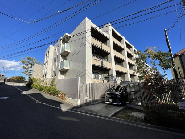 【ディアスタ鷺沼】外観