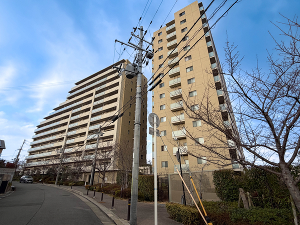 【シンフォニア新千里南町ガーデンズ】外観