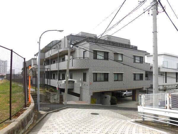 【野毛山公園三和プラザ】外観4